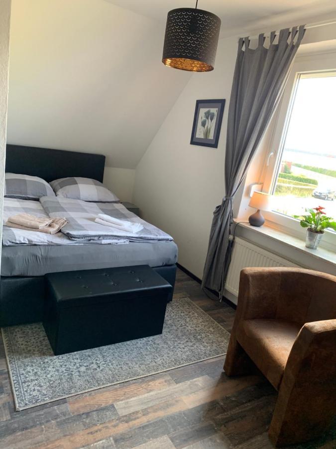 Privates Ferienzimmer An Der Nordsee Husum (Schleswig-Holstein) Exterior photo